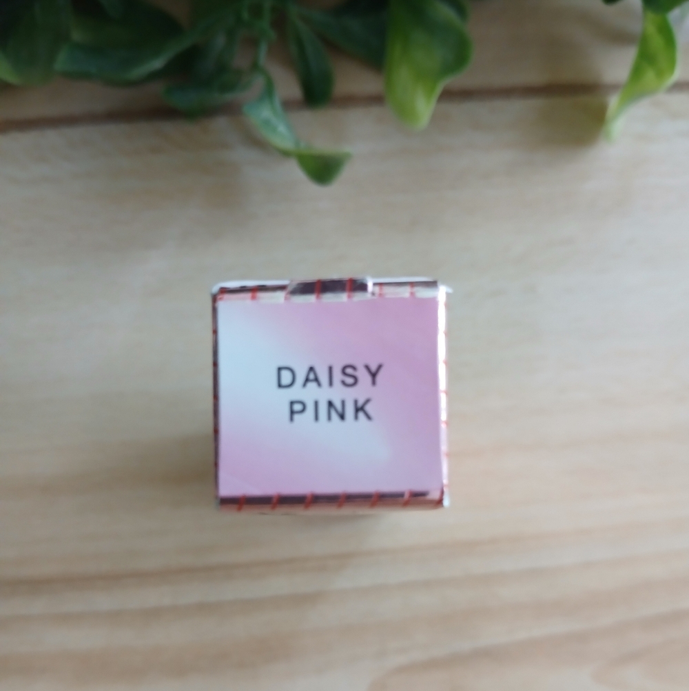 NIB Lawless Daisy Pink Lip Plumping Gloss Full Size - Picture 4 of 5